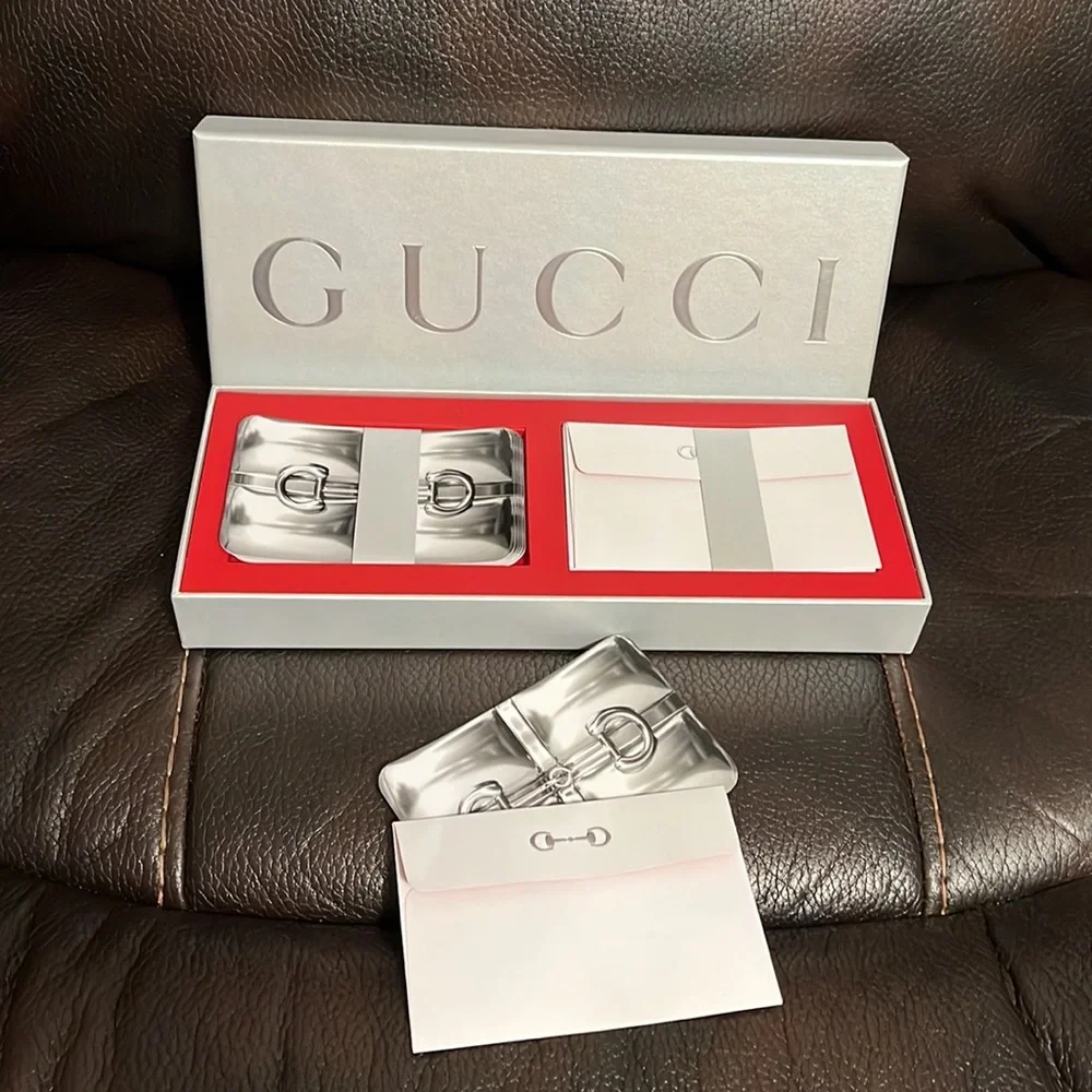 Gucci Home Holiday greeting cards with envelopes NWB - Picture 1 of 4